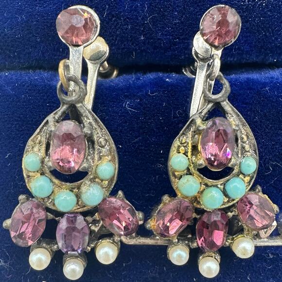Vintage silver tone purple rhinestones faux turquoise pearls screw back earrings - Picture 1 of 8